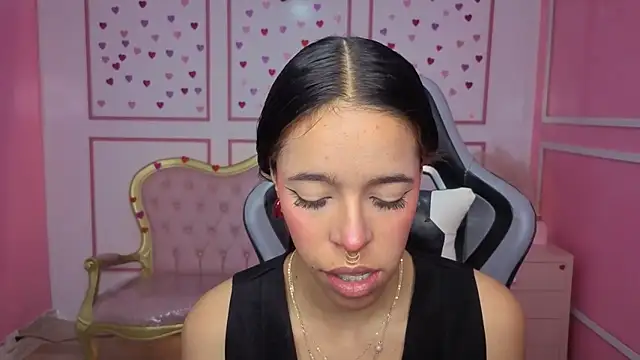 Snapshot of stephania_t chatting on January 7, 2026, 11:59 am stephania t online show from January 7, 2026, 11:59 am