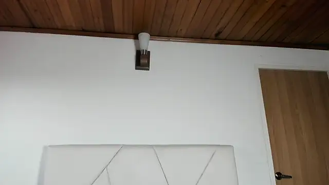 Snapshot of julz_03 chatting on October 22, 2025, 12:04 pm julz 03 online show from October 22, 2025, 12:04 pm