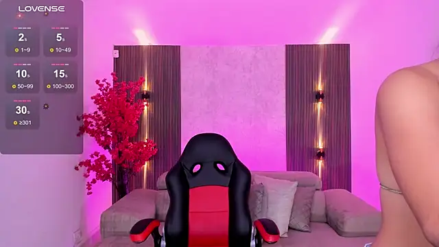 Snapshot of Kiim_Jonness chatting on March 22, 2025, 5:20 pm Kiim Jonness online show from March 22, 2025, 5:20 pm