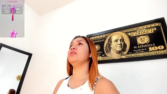 Snapshot of Alba_Grey chatting on October 11, 2025, 3:13 pm Alba Grey online show from October 11, 2025, 3:13 pm