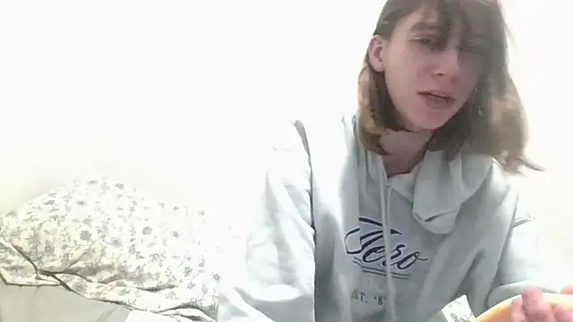 Snapshot of TheSexiest2025 chatting on February 6, 2025, 10:53 pm TheSexiest2025 online show from February 6, 2025, 10:53 pm