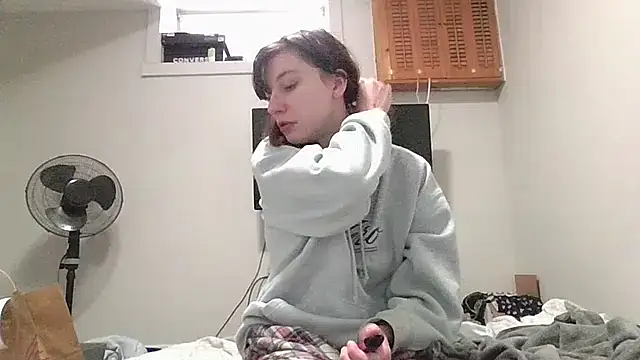 Snapshot of TheSexiest2025 chatting on February 4, 2025, 5:01 pm TheSexiest2025 online show from February 4, 2025, 5:01 pm