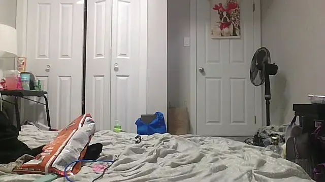 Snapshot of TheSexiest2025 chatting on February 25, 2025, 11:48 pm TheSexiest2025 online show from February 25, 2025, 11:48 pm