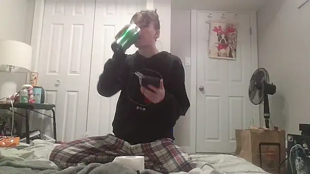 Snapshot of TheSexiest2025 chatting on February 20, 2025, 6:46 pm TheSexiest2025 online show from February 20, 2025, 6:46 pm