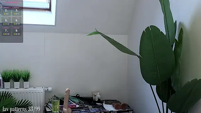 Snapshot of violetviolator chatting on March 6, 2025, 8:52 am violetviolator online show from March 6, 2025, 8:52 am