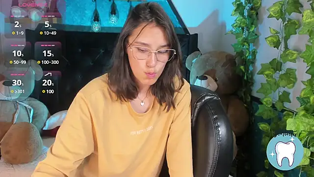  Sophie  miller online show from March 10, 2025, 8:23 pm