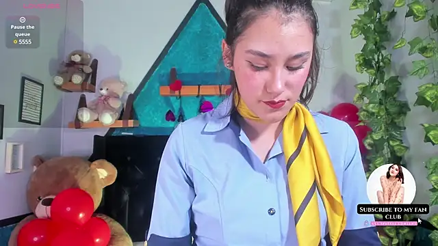  Sophie  miller online show from February 18, 2025, 7:19 pm