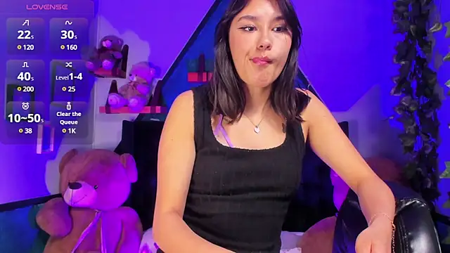  Sophie  miller online show from March 8, 2025, 2:40 pm