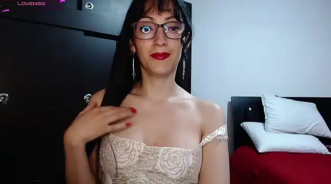 Snapshot of Alicee_moss chatting on February 26, 2025, 11:41 pm Alicee moss online show from February 26, 2025, 11:41 pm