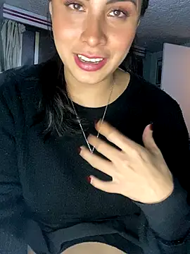 Effyvice13 online show from October 6, 2025, 4:02 am