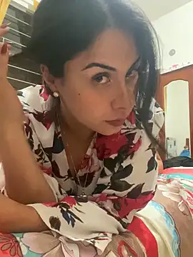 Effyvice13 online show from April 30, 2026, 5:47 am