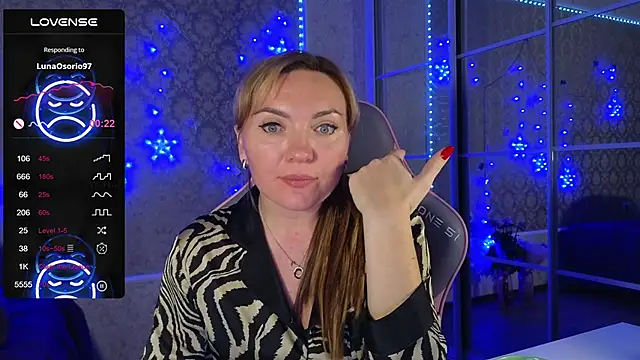 -DIVORA- online show from January 23, 2025, 7:07 pm