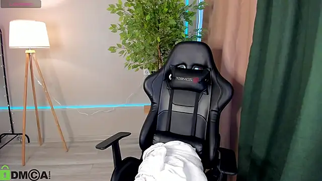 Michelle Blond online show from February 28, 2026, 7:30 am