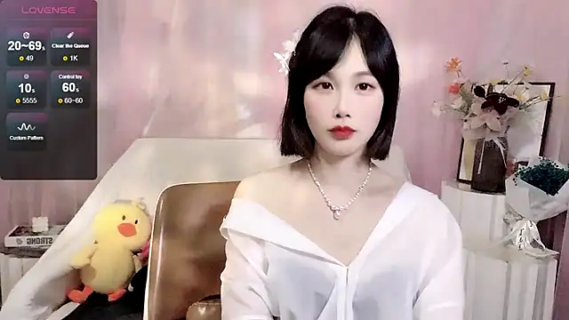 LaoSHI-999 online show from March 11, 2025, 7:46 am