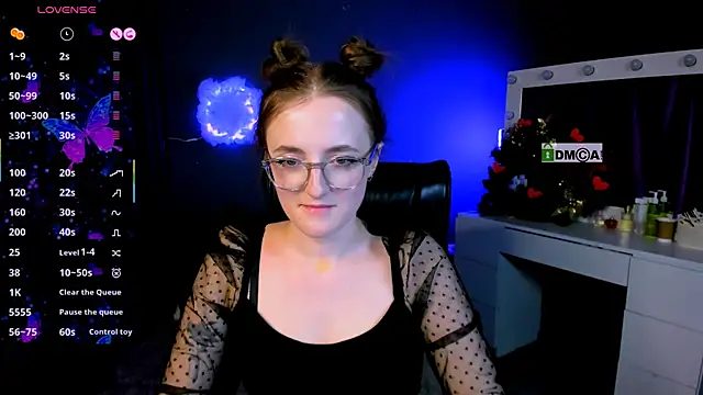 Snapshot of luna_berryy chatting on February 20, 2025, 5:33 am luna berryy online show from February 20, 2025, 5:33 am