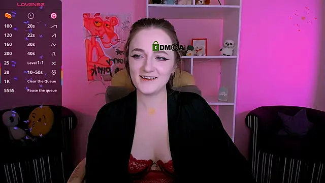 Snapshot of luna_berryy chatting on September 26, 2025, 7:54 pm luna berryy online show from September 26, 2025, 7:54 pm