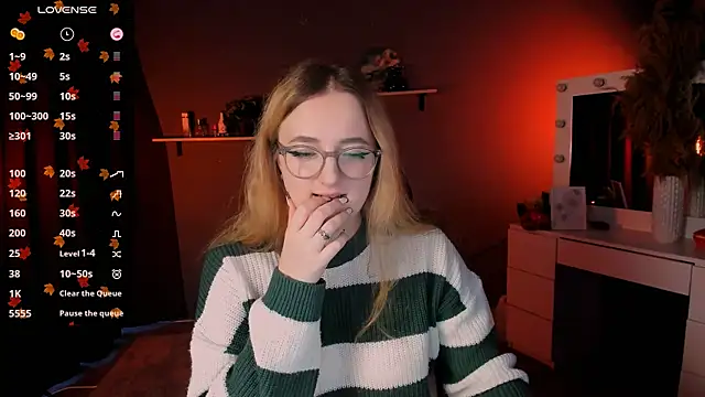 Snapshot of luna_berryy chatting on September 19, 2025, 7:40 pm luna berryy online show from September 19, 2025, 7:40 pm