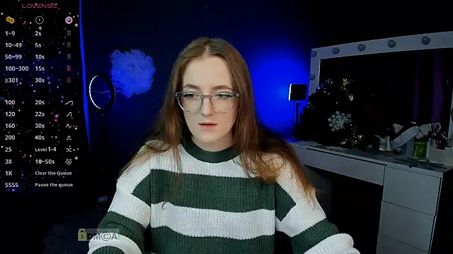 Snapshot of luna_berryy chatting on January 11, 2025, 8:43 pm luna berryy online show from January 11, 2025, 8:43 pm