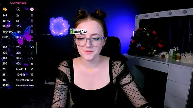 Snapshot of luna_berryy chatting on February 19, 2025, 8:10 pm luna berryy online show from February 19, 2025, 8:10 pm
