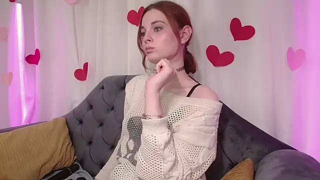 Snapshot of AprilAvery chatting on February 8, 2025, 9:57 pm AprilAvery online show from February 8, 2025, 9:57 pm