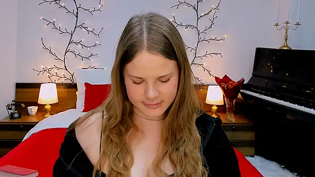 holy kitty online show from February 5, 2025, 10:19 am