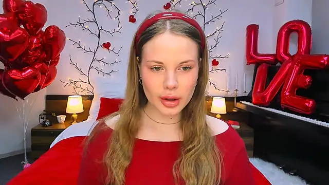holy kitty online show from February 12, 2025, 6:19 am