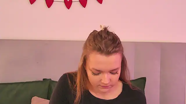 JennyPortman online show from April 6, 2026, 4:46 am