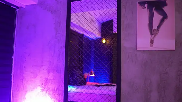 Snapshot of Candy_Ivy chatting on October 12, 2025, 6:20 pm Candy Ivy online show from October 12, 2025, 6:20 pm