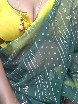 Snapshot of sweety_telugupilla chatting on February 1, 2026, 11:41 am sweety telugupilla online show from February 1, 2026, 11:41 am