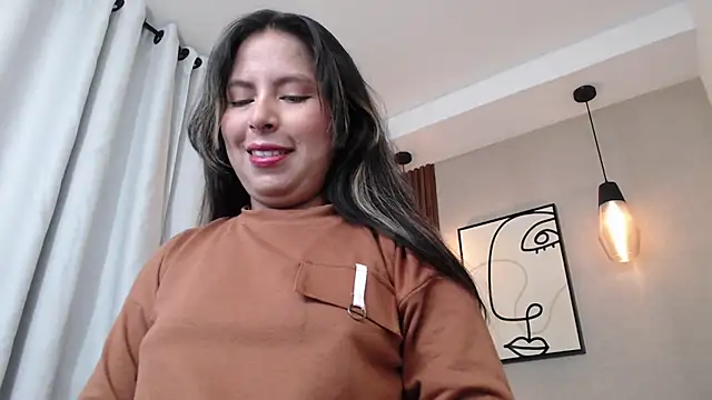 Sharlotte Milk online show from October 6, 2025, 11:11 am