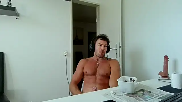 alpha-hunk online show from May 3, 2026, 8:30 am