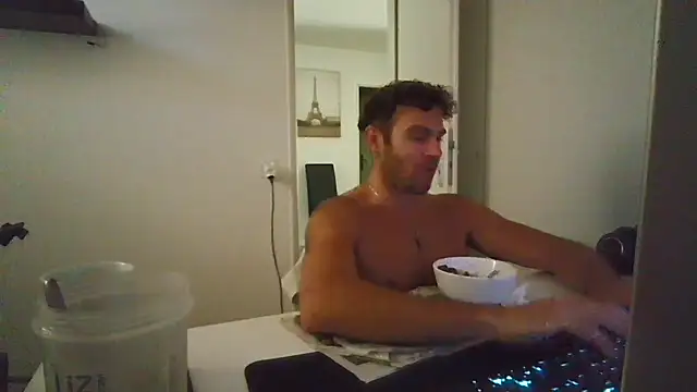 Snapshot of alpha-hunk chatting on June 22, 2026, 10:56 am alpha-hunk online show from June 22, 2026, 10:56 am