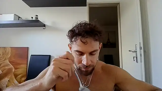 alpha-hunk online show from September 14, 2025, 10:37 am