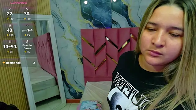 collegepawglovedaddy online show from May 29, 2026, 8:04 pm