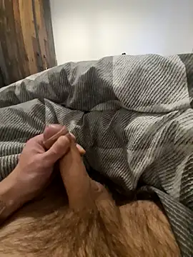 Snapshot of NiceBone000 chatting on December 4, 2025, 2:05 pm NiceBone000 online show from December 4, 2025, 2:05 pm