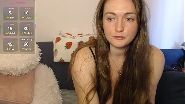 Snapshot of BustyBonnieUK chatting on October 20, 2025, 11:22 am BustyBonnieUK online show from October 20, 2025, 11:22 am