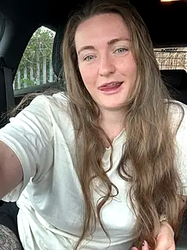 Snapshot of BustyBonnieUK chatting on September 19, 2025, 11:58 am BustyBonnieUK online show from September 19, 2025, 11:58 am