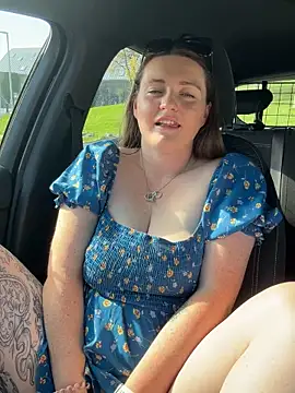 Snapshot of BustyBonnieUK chatting on October 9, 2025, 12:06 pm BustyBonnieUK online show from October 9, 2025, 12:06 pm