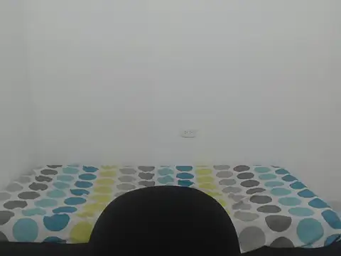 Snapshot of estefania224 chatting on February 27, 2026, 12:11 am estefania224 online show from February 27, 2026, 12:11 am