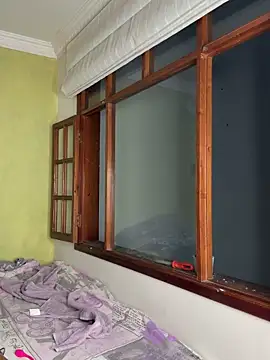 Snapshot of aurora_divine chatting on October 2, 2025, 10:57 pm aurora divine online show from October 2, 2025, 10:57 pm