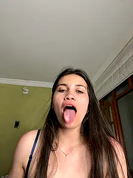 Snapshot of aurora_divine chatting on September 22, 2025, 11:33 pm aurora divine online show from September 22, 2025, 11:33 pm