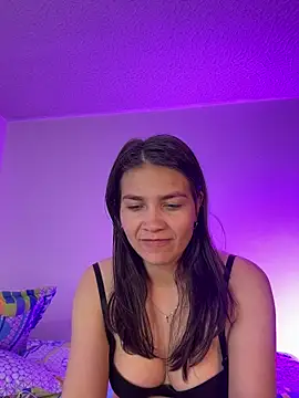 aurora divine online show from March 21, 2026, 7:07 pm