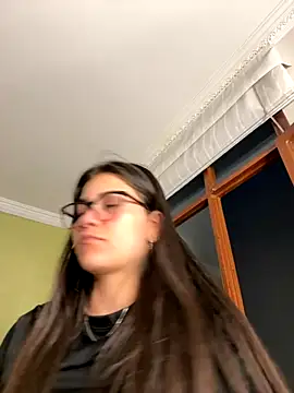 Snapshot of aurora_divine chatting on October 29, 2025, 10:52 pm aurora divine online show from October 29, 2025, 10:52 pm