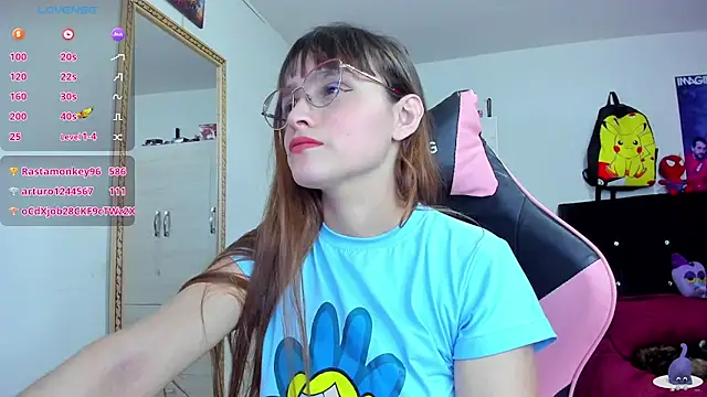 Snapshot of Lucyy-hess chatting on December 26, 2024, 9:37 pm Lucyy-hess online show from December 26, 2024, 9:37 pm