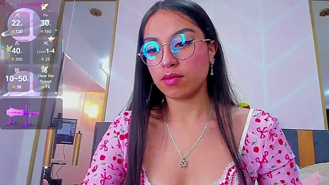 Snapshot of MadyJackson chatting on October 8, 2025, 11:45 am MadyJackson online show from October 8, 2025, 11:45 am