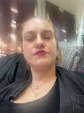  linarose online show from January 13, 2025, 8:58 pm