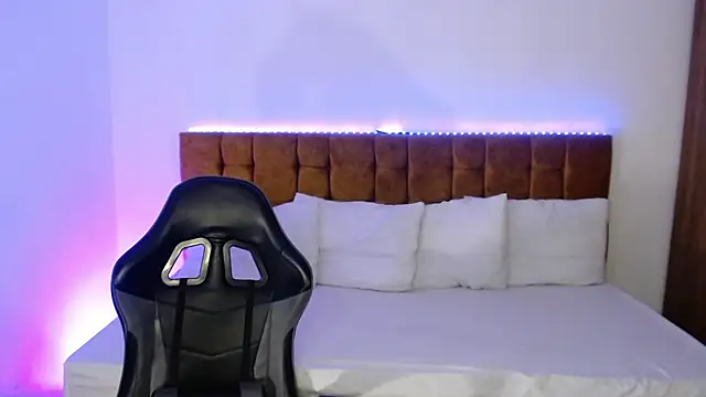 Snapshot of alexiaaross chatting on September 24, 2025, 4:08 am alexiaaross online show from September 24, 2025, 4:08 am