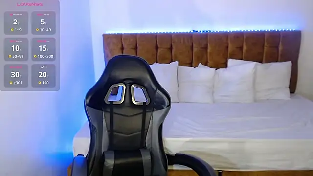 Snapshot of alexiaaross chatting on November 1, 2025, 4:52 am alexiaaross online show from November 1, 2025, 4:52 am