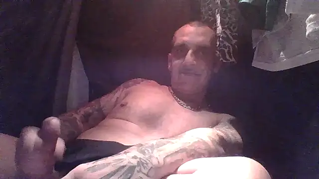 CandiedPompano online show from October 8, 2025, 5:53 am