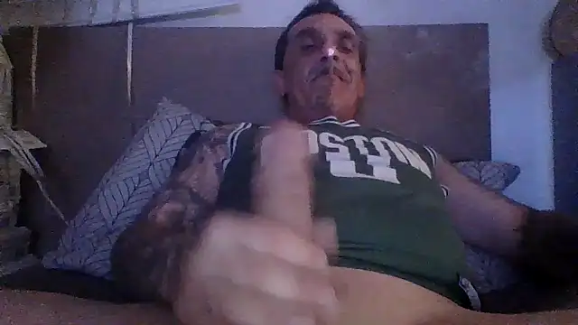 Snapshot of CandiedPompano chatting on June 13, 2026, 5:33 pm CandiedPompano online show from June 13, 2026, 5:33 pm